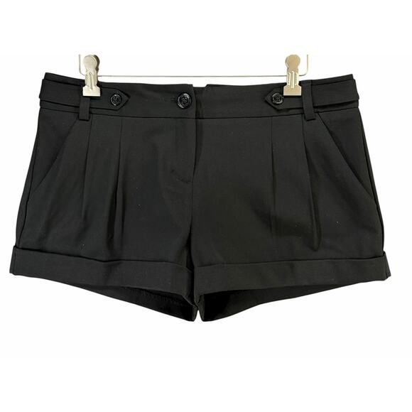 Express Shorts Womens 6 Black Pleated Cuffed Tailored Chic Dressy Smart Casual - Picture 1 of 11